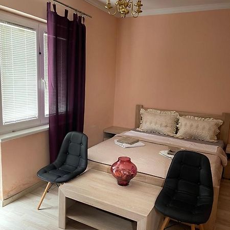 Guesthouse Petrovic 威尔帕扎 外观 照片