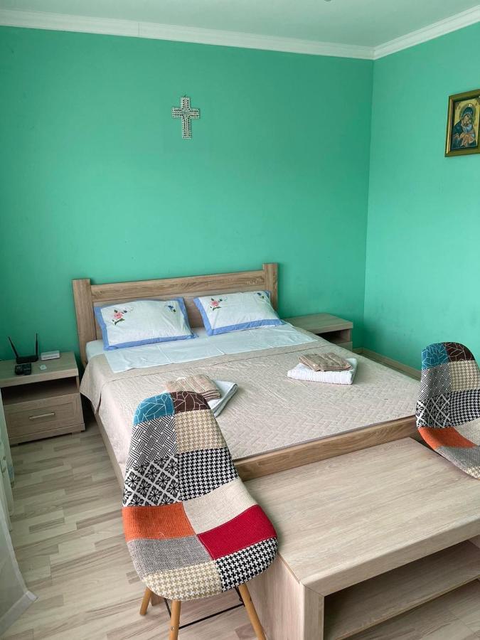 Guesthouse Petrovic 威尔帕扎 外观 照片